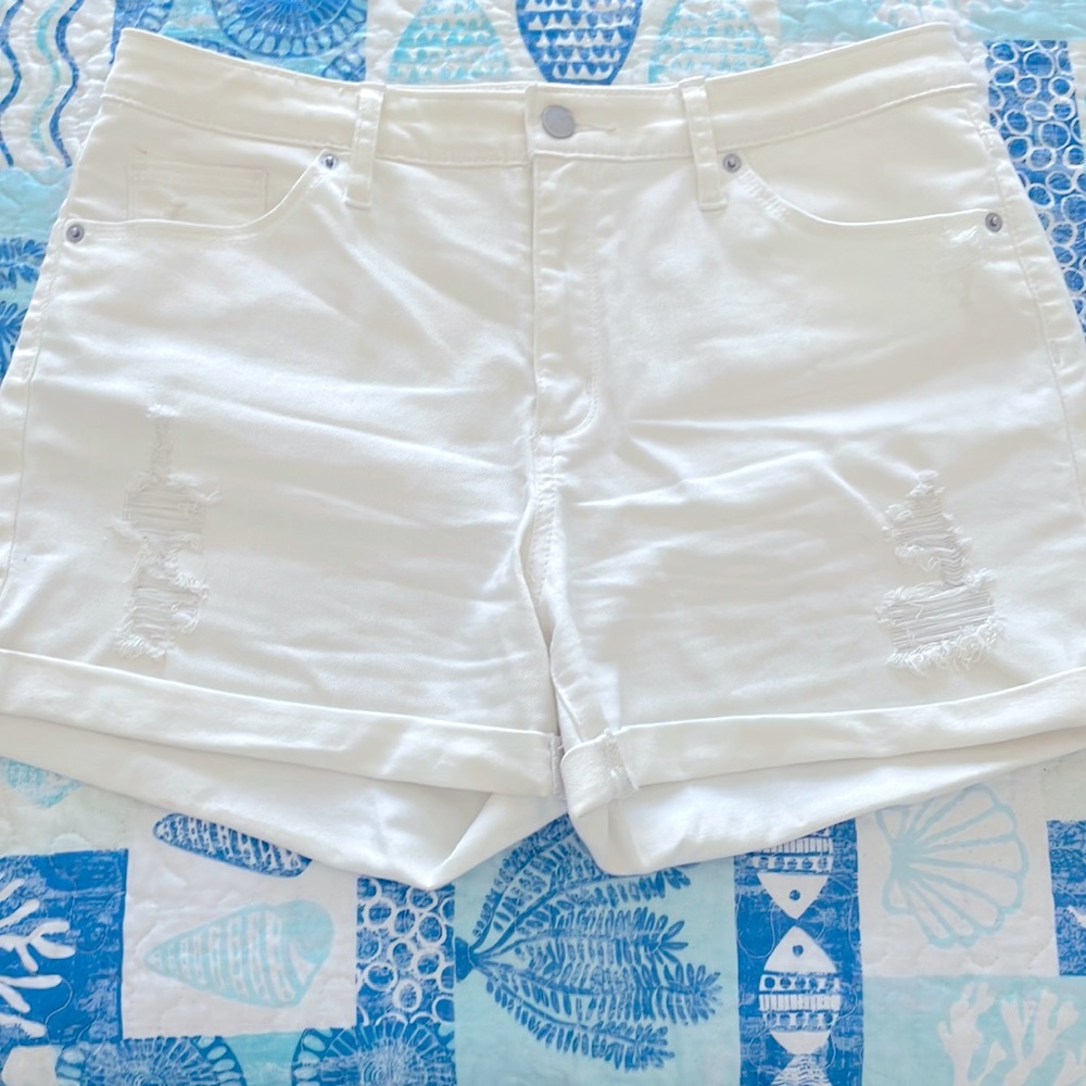 Target Women’s white denim shorts